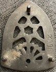 Vintage Antique Griswold Cast Iron Trivet   1602 Classic Design Sad Iron