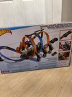 Hot Wheels Ftb65 Corkscrew Crash Track Set