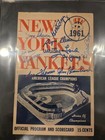 1961 New York Yankees Signed Scorecard Whitey Ford  9 Autograph Beckett Bas