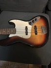 Fender Standard Jazz Bass 4-string Bass Guitar  Laurel Fb  3-color Sunburst