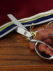 Gingher Spring Action Scissors  8-inch Convenient New Use To Easy Free Shipping