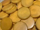 Vintage Marbled Bakelite Creme Color Checkers Or Backgammon   30 Mm By 5 Mm 