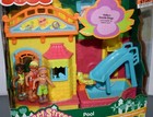 2004 Fisher Price Sweet Streets Village Pool Kids Playset W  Figures H3258   Nos