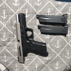 Taurus Replica Pt24 7 G2 Co2 Blowback Airsoft Pistol 6mm W extra Magazine 