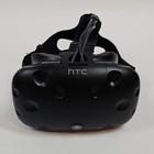 Htc Vive Pc Vr Headset 99haln002-00 W  Two Controllers Black