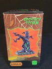 Lemax Spooky Town Halloween Village Creepy Tree 44306 Skulls Haunted Green Light
