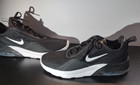 Nike Air Max Motion 2 Women s Size 11 Running Shoes Sneakers Black Ao0352-007