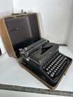 Vtg 40s Royal Quiet De Luxe Manual Typewriter With Hard Case Working Condition