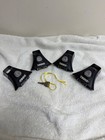 Thule 430 Tracker Ii Foot Pack Set W  Locks   Key  used 