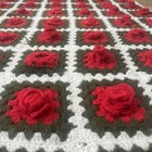 Vintage Crocheted Granny Square Afghan Throw 3d Red Roses Flowers 42   x60     u 
