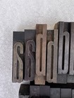 Vtg Lot Of 25 Letterpress Letters Wood Type Printers Block Similar Font 2 5   