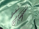 Joe Frazier Signed Green Everlast Boxing Trunks  smokin  Beckett Bas Qr