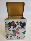 Vintage Collectible Daher Made In England Floral Hinged Lid Tin