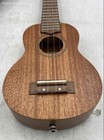 Kmise Mahogany Natural Brown 4 String Musical Folk Ukulele With Gig Bag