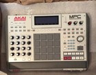 Akai Mpc Renaissance Sampler   Sequencer 16 Pads Pad Triggers Built-in Effects