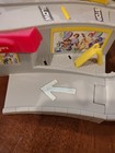Vintage 2001 Hot Wheels Mcdonalds Drive Thru Restaurant Playset Mattel