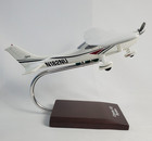Cessna 182 Skylane Desk Model 1 32 Executive Series By Daron H3032     N182n