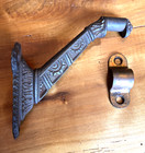 Large Reading Windsor Eastlake Victorian Iron Stair Railing   Banister Bracket