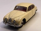 Dinky    toys Vintage 1961 Jaguar 3 4 Mkii - Original Paint Steering Front Wheels