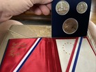 U s  Mint 3-coin Bicentennial Proof Set 1776-1976 40  Silver In Case