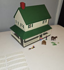 1 64 Ertl Farm Country Farm House 4237 Green Roof House -broken Clips Incomplete