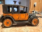 Vintage Hubley Cast-iron Yellow Cab Taxi     Approx  8      Driver     Folding Luggage