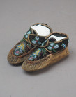 Antique Pair 19th C Native American Indian Tribal Art Child s Beaded Moccasins
