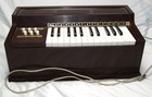 Vintage Magnus Electric Chord Organ Model 300 For Parts As Is Read Description