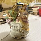 Beautiful Vintage Italian 2 Figures Capodimonte Lamp   In Excellent Condition 
