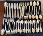 Vintage Wm Rogers Is Silverplate 46 Piece Flatware Set W  Stainless Knives