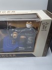 Home Play Singer Orginal Chainstich Toy Sewing Machine Model   A 2401 Open Box