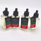 Bath   Body Works Under The Christmas Tree Wallflowers Refill 0 8 Oz 4 Pack -new
