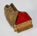 Vintage Delicate Gold Tone Embossed Flower Piano Shaped Jewelry Trinket Box-brc