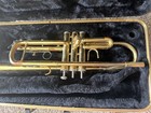 Bach  Serie 425831  Advantage Series Standard Trumpet - Gold