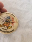 Vintage 1984 La Ca Eagle Mascot Summer Olympics Games 3-d Pin Back Button Boxing