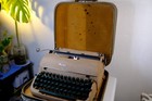 Works Great Vintage 50s Remington Quiet-riter Typewriter Tan W Case - Serviced