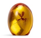 Jurassic Park Mosquito In Amber Resin Paper Weight   Measures 3 Inches Tall