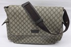 Gucci Diaper Bag Gg Supreme Canvas Messenger Bag W  Changing Pad