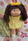     1985 Cabbage Patch Kid Girl Brn Hair  Brn Eyes W freckles In Original Outfit    
