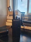 Motorola Rdu4100 Uhf 10-channel 4w Business Handheld Two-way Radio W  Base