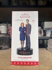 2017hallmark  Scully And Mulder Ornament - The X Files - The Truth Is Out There 
