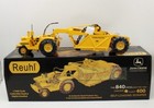 1 24 John Deere 840 Diesel 400 Elevating Scraper By Reuhl Collectible Model 