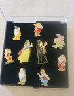 Disney Cast Member Vtg 1997 Snow White Pin Set New In Case