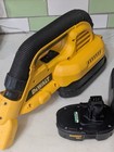 Dewalt Dc515 18v 1 2 Gallon Cordless Wet Dry Vacuum With Battery And Charger