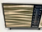 Vtg Zenith Radio Model E414w Solid State Am-fm 1960   s Wave And Wood Look Working