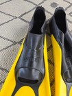 Mares Avanti Tre Full Foot Scuba Diving Snorkeling Fins - Yellow  Size 9 5-10 5