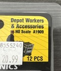Woodland Scenics Ho Scale A1909 Depot Workers   Accessories 12 Pc Nip