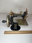 Rare Vintage Antique Singer Cast Iron Hand Crank Child Sewing Machine Model 20