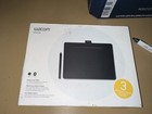 Wacom Intuos  medium  Wireless Graphics Drawing Tablet- Pre-owned - Black
