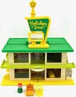 Vintage 1974 Playskool Holiday Inn Play Set  480 - Clean - Read Desc 